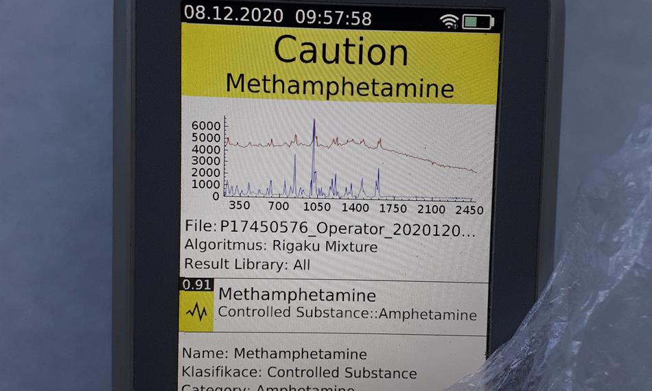 2021-1-28-122analyzátor drog.jpg